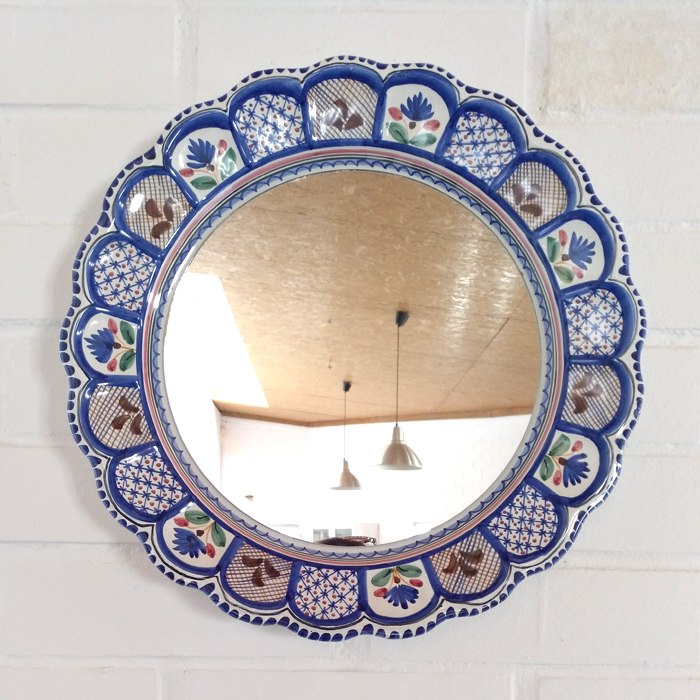 espejo ceramica plato tradicional redondo original color azul tonos azules talavera granate motivos decoracion toledo